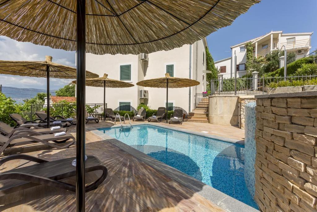 Apartment Carica Slatine Exterior photo